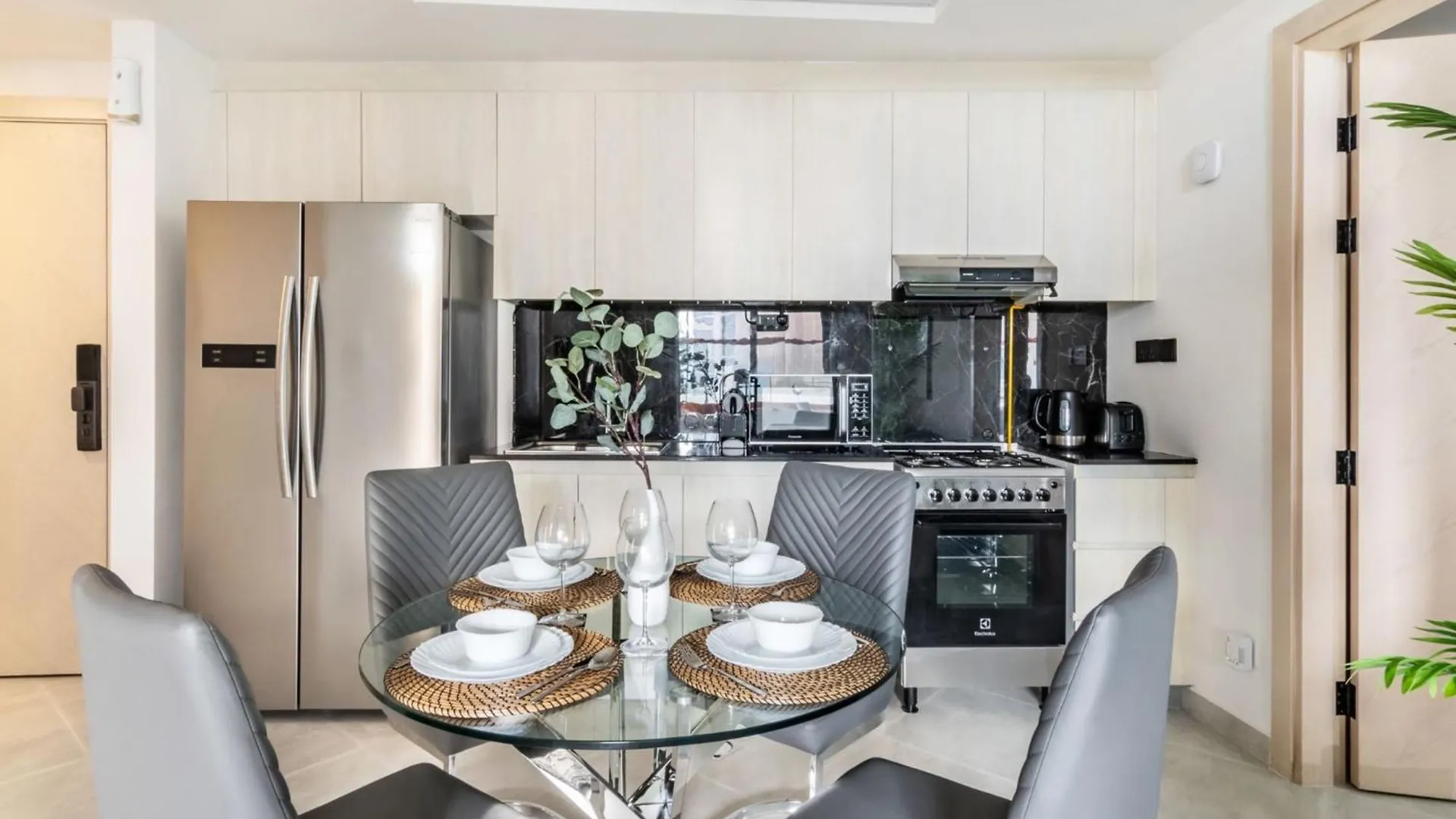 Corner Big Balcony Unit With Burj Khalifa View Apartment Dubai